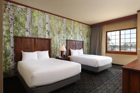 Double Queen (Smoking)